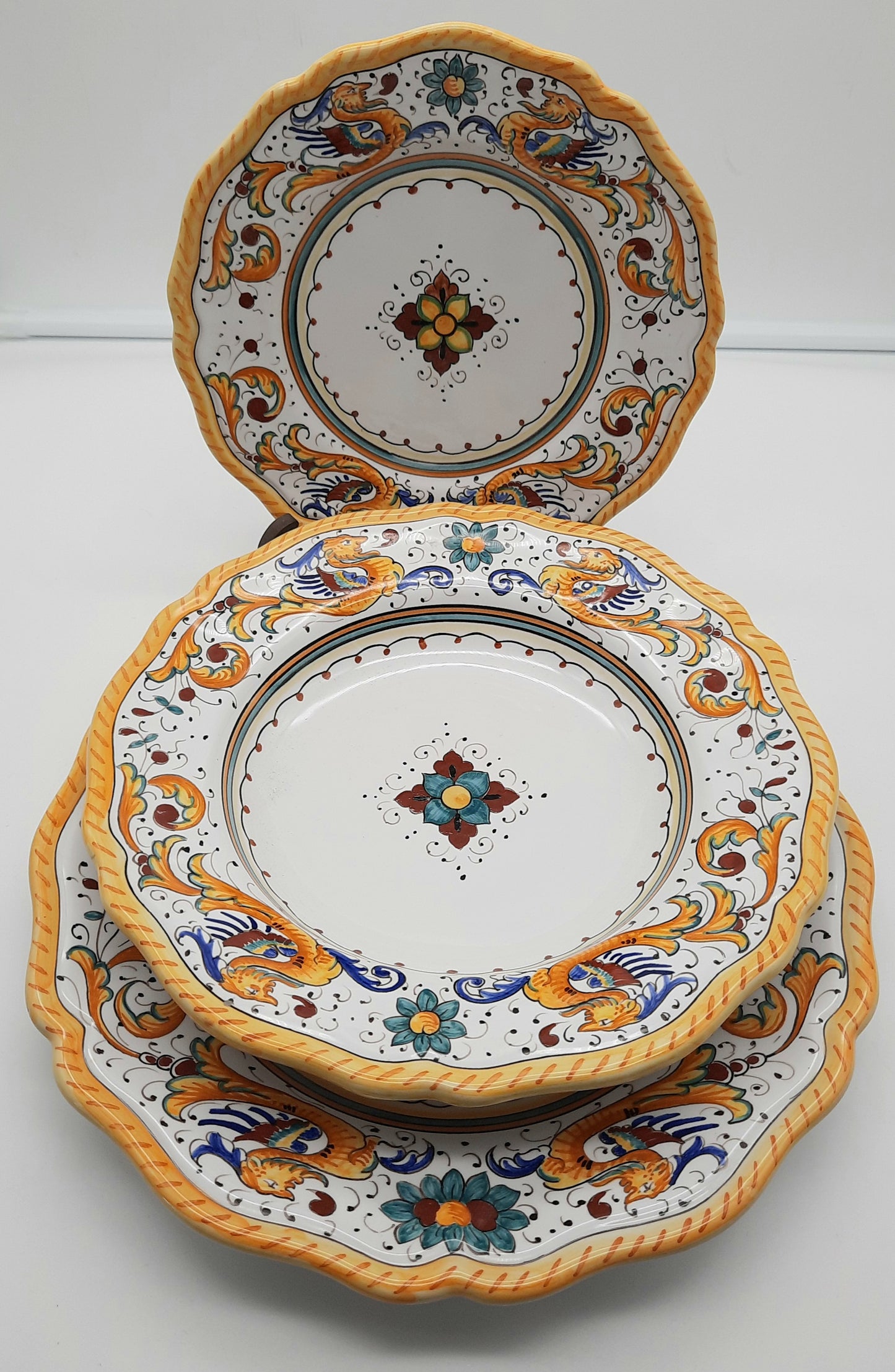 Table place with Raphaelesque decoration