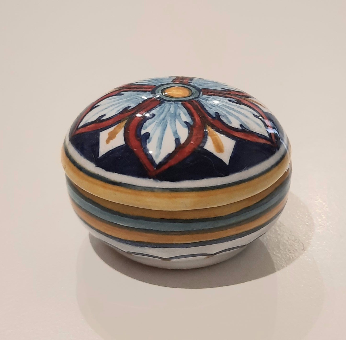 Rounded box 5 cm