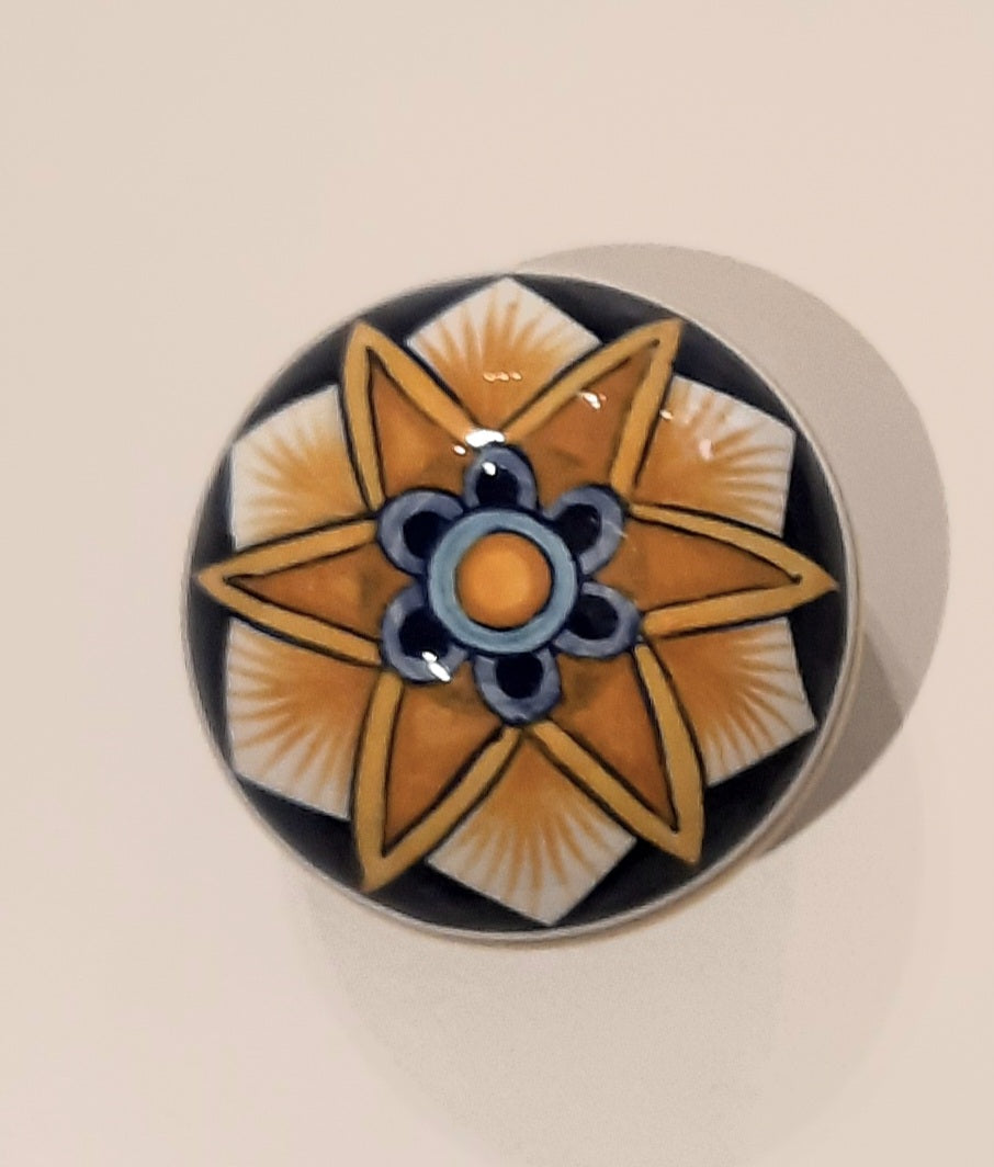 Rounded box 6 cm