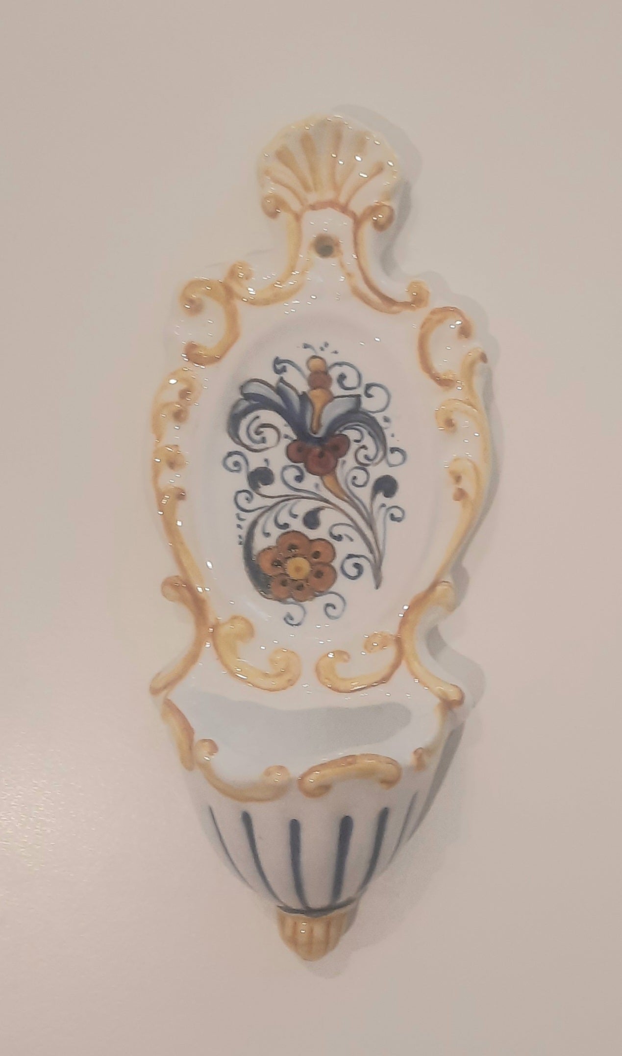 Piccola Acquasantiera