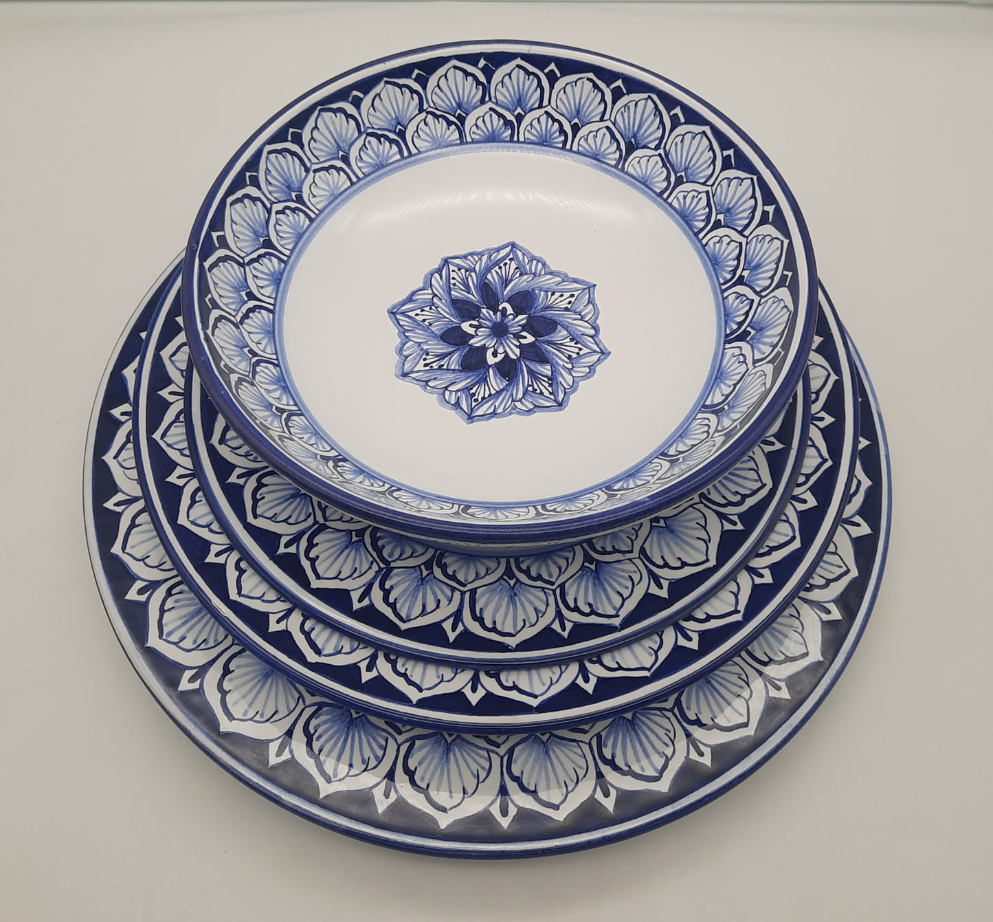 Ciotola cm 20 in ceramica dipinta a mano decoro Blù