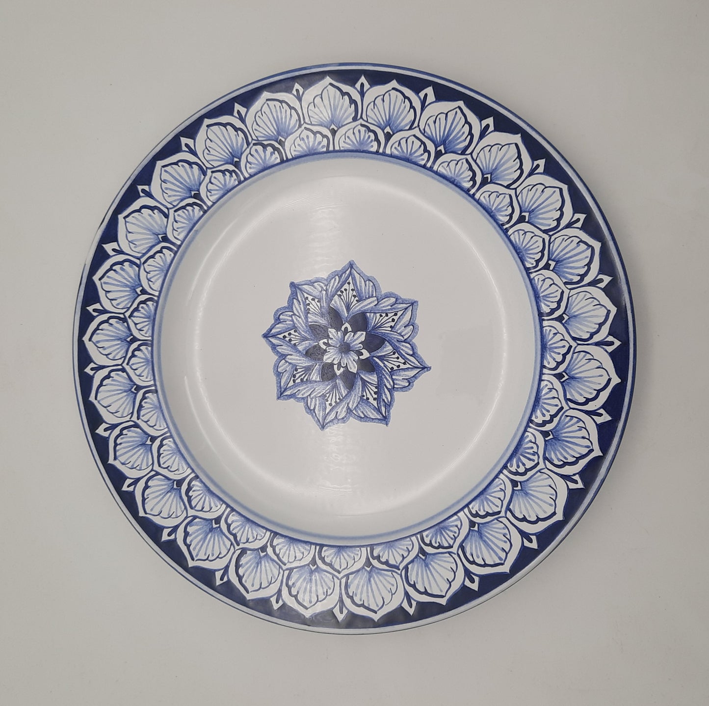 Piatto piano cm 28 decoro Blù