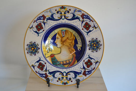Piatto a cappello di prete cm 52 Donna Rinascimentale con Bordo Ricco Deruta in ceramica dipinto a mano